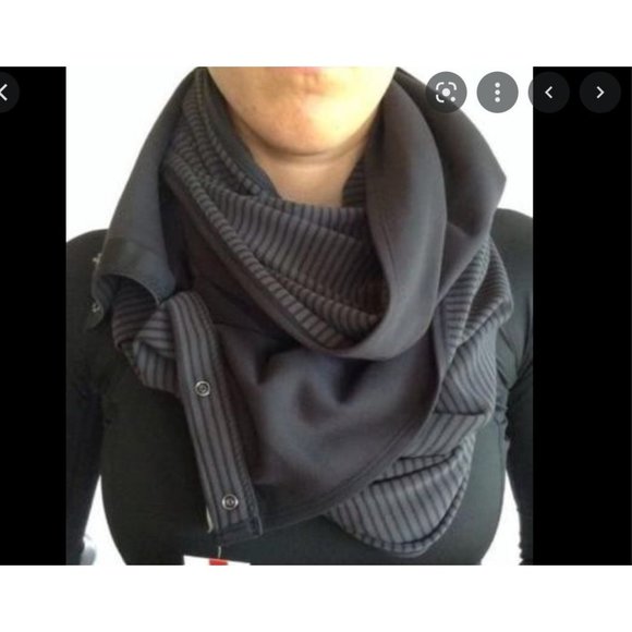 lululemon athletica Accessories - Lululemon sz 0/S vinyasa athletic neck stripe scarf